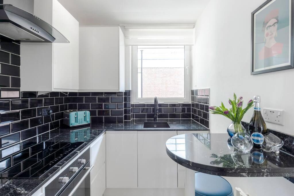 The Clarence, Central London Apartment W/ Wifi エクステリア 写真