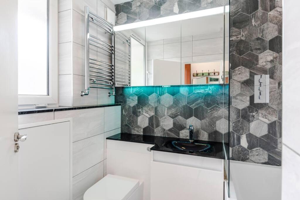 The Clarence, Central London Apartment W/ Wifi エクステリア 写真